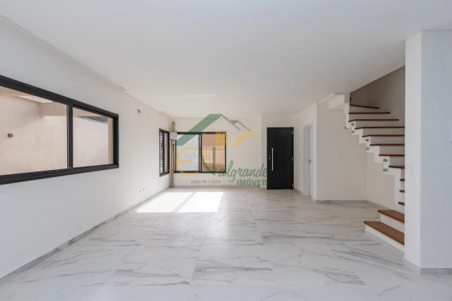 Imagem Sobrado com 3 Quartos à Venda, 145 m² em Uberaba - Curitiba Imagem Sobrado com 3 Quartos à Venda, 145 m² em Uberaba - Curitiba