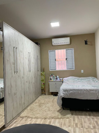 Imagem Casa com 2 Quartos à Venda, 200 m² em Santo Antônio - Louveira