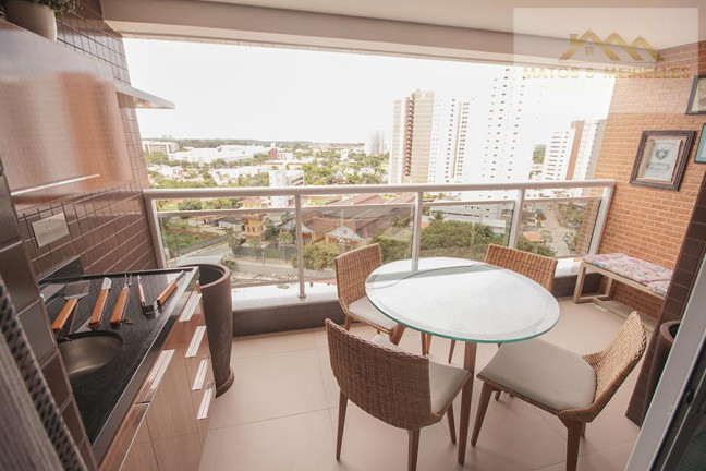 Apartamento com 3 Quartos à Venda, 102 m² em Guararapes - Fortaleza