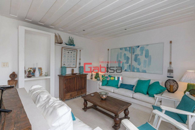 Imagem Casa com 4 Quartos à Venda, 250 m² em Marina - Armação Dos Búzios Imagem Casa com 4 Quartos à Venda, 250 m² em Marina - Armação Dos Búzios