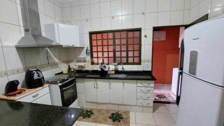 Imagem Casa com 3 Quartos à Venda, 108 m² em Planalto Verde - Ribeirão Preto
