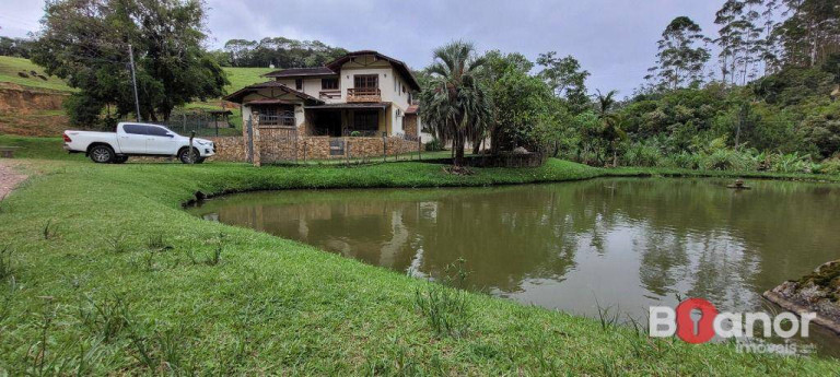 Fazenda à Venda, 600 m² em Belchior Alto - Gaspar
