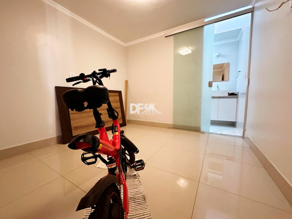 Imagem Casa com 4 Quartos à Venda, 200 m² em Guará I - Brasília