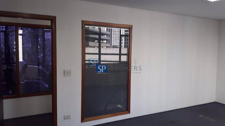Imagem Sala Comercial à Venda ou Locação, 220 m² em Cidade Monções - São Paulo Imagem Sala Comercial à Venda ou Locação, 220 m² em Cidade Monções - São Paulo