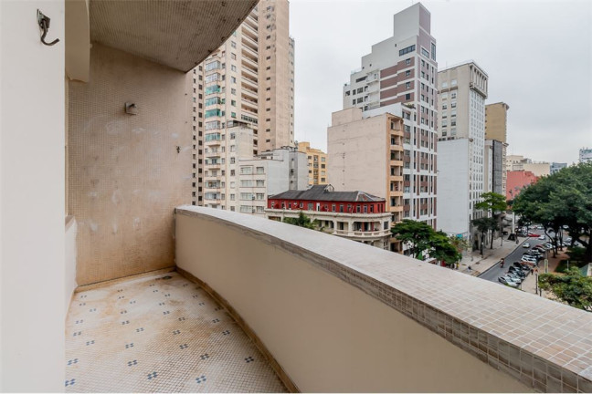 Imagem Imóvel com 3 Quartos à Venda, em República - São Paulo Imagem Imóvel com 3 Quartos à Venda, em República - São Paulo
