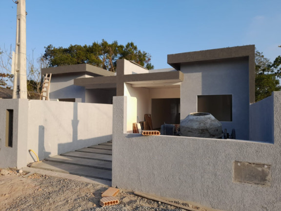 Casa com 3 Quartos à Venda, 78 m² em Balneário Alvorada - Itapoá