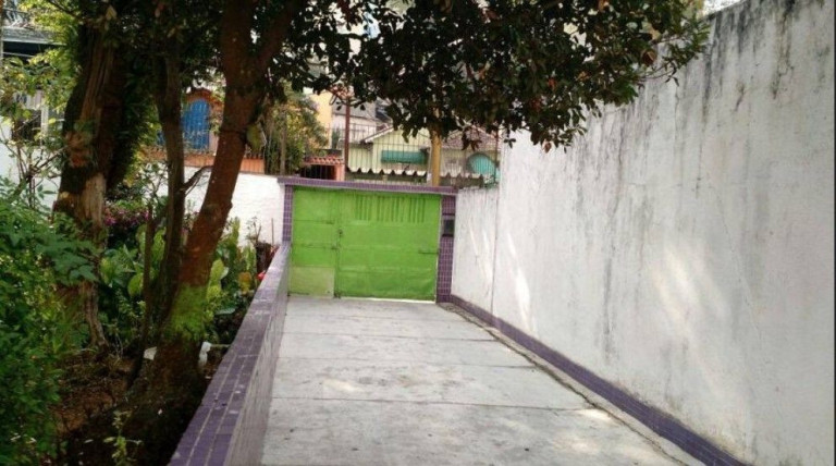 Casa com 2 Quartos para Alugar, 199 m² em Jardim - Santo André