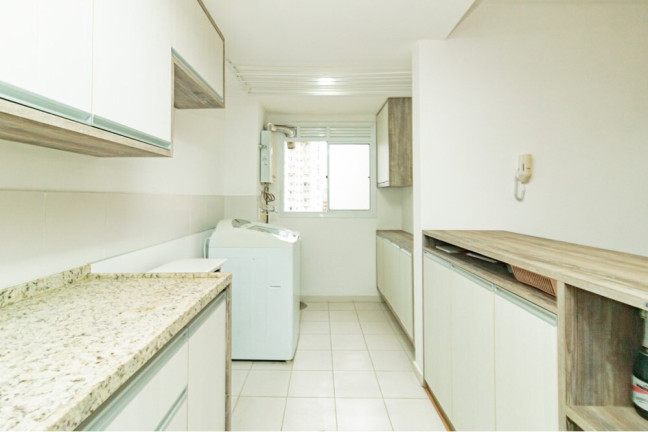 Imagem Imóvel com 3 Quartos à Venda, 68 m² em Jardim Carvalho - Porto Alegre