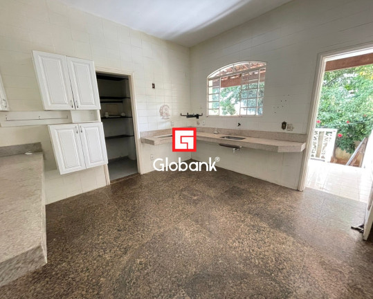 Imagem Casa com 3 Quartos para Alugar, 350 m² em Jardim Panorama - Montes Claros Imagem Casa com 3 Quartos para Alugar, 350 m² em Jardim Panorama - Montes Claros