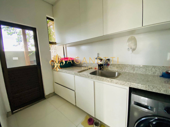 Imagem Casa com 4 Quartos à Venda, 308 m² em Vespasiano Imagem Casa com 4 Quartos à Venda, 308 m² em Vespasiano