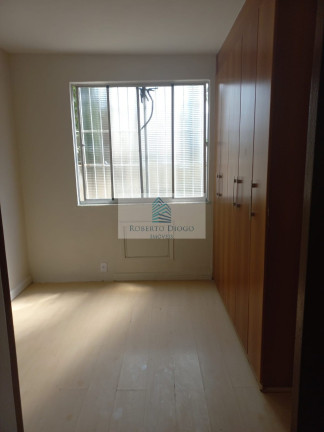 Imagem Imóvel com 2 Quartos à Venda, 52 m² em Camorim - Rio De Janeiro Imagem Imóvel com 2 Quartos à Venda, 52 m² em Camorim - Rio De Janeiro
