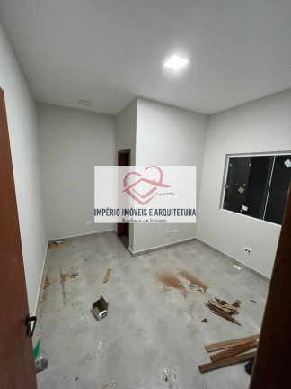 Imagem Casa com 2 Quartos à Venda, em Caraguatatuba Imagem Casa com 2 Quartos à Venda, em Caraguatatuba