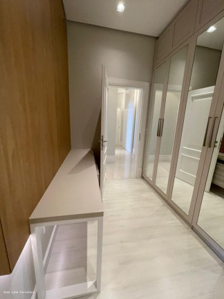 Imagem Imóvel com 4 Quartos à Venda, 189 m² em Meia Praia - Itapema Imagem Imóvel com 4 Quartos à Venda, 189 m² em Meia Praia - Itapema