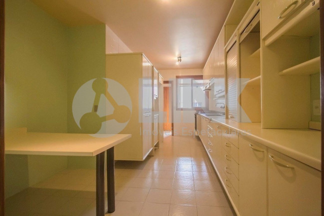 Imagem Apartamento com 3 Quartos à Venda, 190 m² em Petrópolis - Porto Alegre