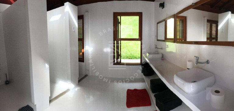Imagem Casa com 5 Quartos à Venda, 340 m² em Centro - Angra Dos Reis