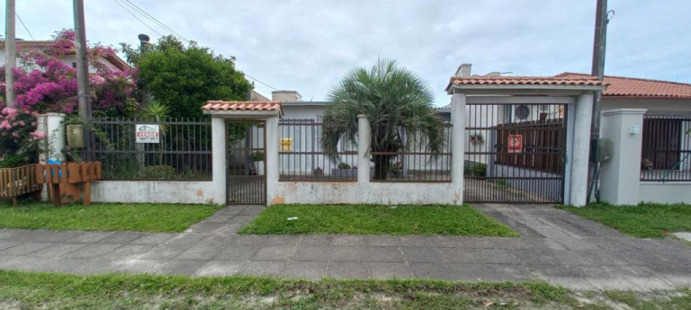 Imagem Casa com 3 Quartos à Venda, 140 m² em Capão Novo - Capao Da Canoa Imagem Casa com 3 Quartos à Venda, 140 m² em Capão Novo - Capao Da Canoa