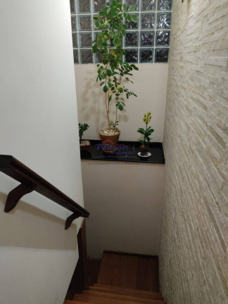 Imagem Casa com 3 Quartos à Venda, 132 m² em Jardim Maria Dirce - Guarulhos