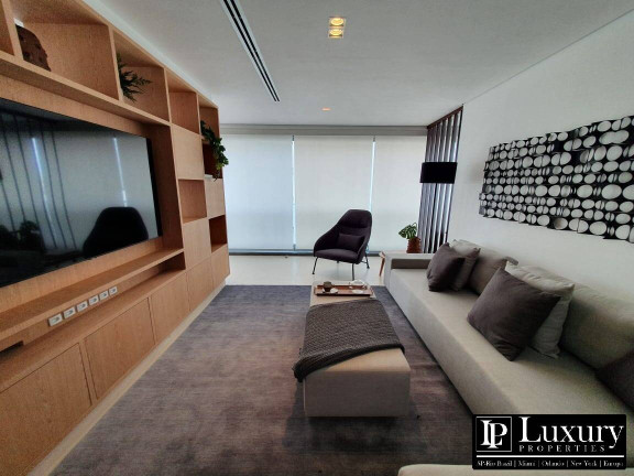 Imagem Apartamento com 3 Quartos à Venda, 251 m² em Vila Nova Conceição - São Paulo Imagem Apartamento com 3 Quartos à Venda, 251 m² em Vila Nova Conceição - São Paulo