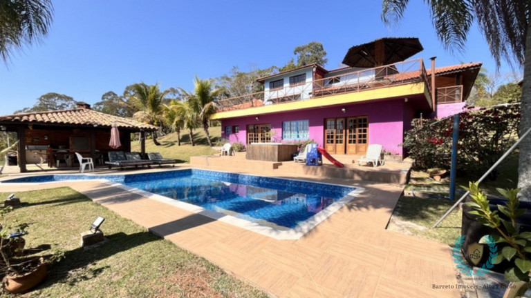 Casa com 3 Quartos para Alugar, 600 m² em Saboó - São Roque