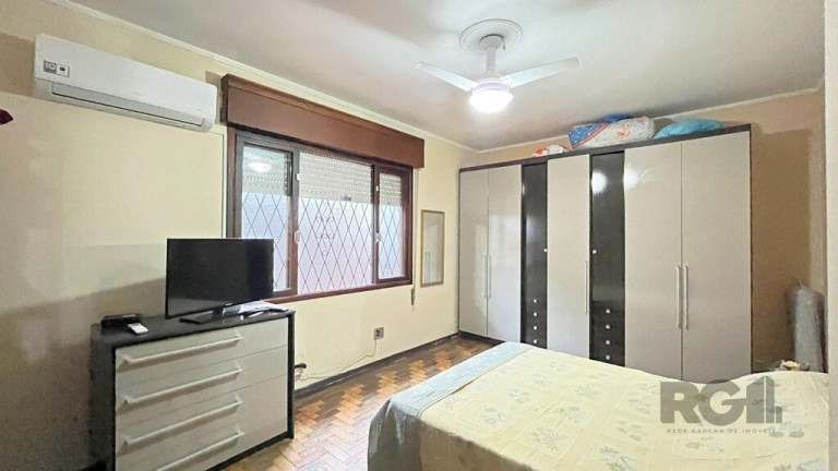Imagem Casa com 3 Quartos à Venda, em Santa Tereza - Porto Alegre Imagem Casa com 3 Quartos à Venda, em Santa Tereza - Porto Alegre