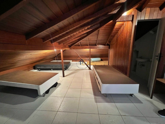 Imagem Casa com 7 Quartos para Alugar, 740 m² em Itacoatiara - Rio De Janeiro