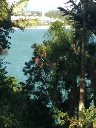 Imagem Casa com 3 Quartos à Venda, 229 m² em Ponta Das Canas - Florianópolis Imagem Casa com 3 Quartos à Venda, 229 m² em Ponta Das Canas - Florianópolis