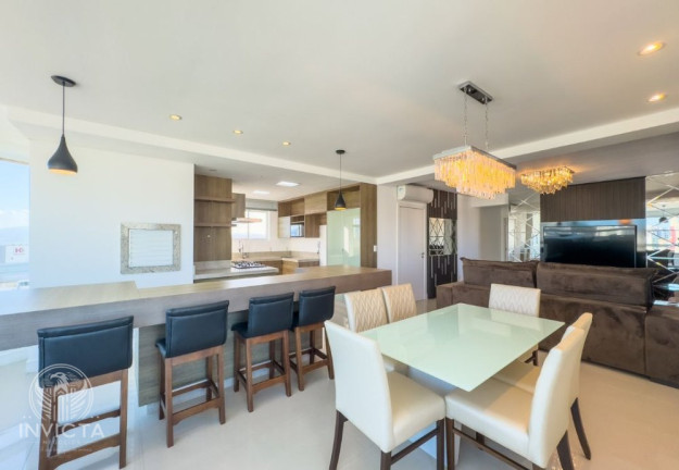 Imagem Apartamento com 3 Quartos à Venda, 127 m² em Centro - Balneário Camboriú Imagem Apartamento com 3 Quartos à Venda, 127 m² em Centro - Balneário Camboriú