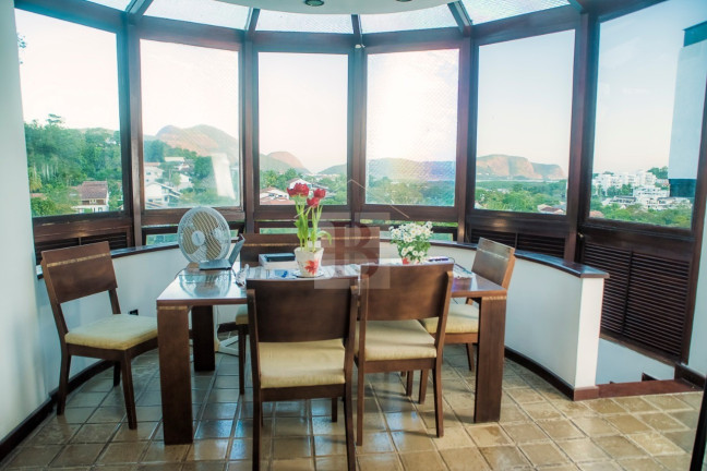 Imagem Casa com 5 Quartos à Venda, 435 m² em Itaipu - Niterói Imagem Casa com 5 Quartos à Venda, 435 m² em Itaipu - Niterói