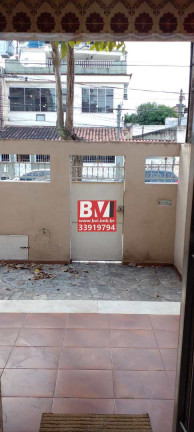 Imagem Casa com 3 Quartos à Venda, 160 m² em Vila Da Penha - Rio De Janeiro Imagem Casa com 3 Quartos à Venda, 160 m² em Vila Da Penha - Rio De Janeiro