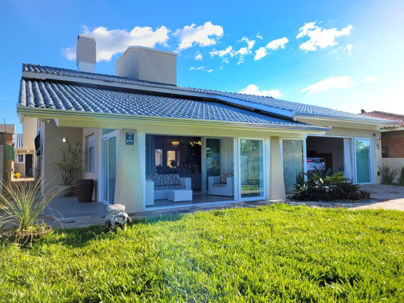 Imagem Casa com 3 Quartos à Venda,  em Atlantida - Xangri-lá