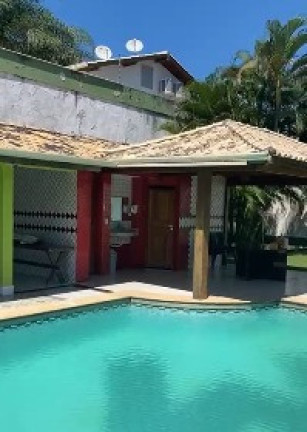 Imagem Casa com 4 Quartos à Venda, 400 m² em Centro - Guarapari