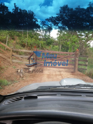 Imagem Imóvel com 3 Quartos à Venda, 14 m² em Centro - Luziânia