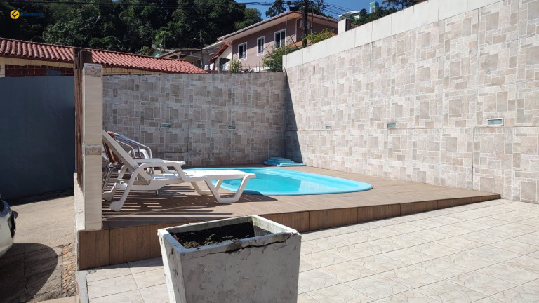 Imagem Casa com 3 Quartos à Venda, 468 m² em Saco Dos Limões - Florianópolis Imagem Casa com 3 Quartos à Venda, 468 m² em Saco Dos Limões - Florianópolis