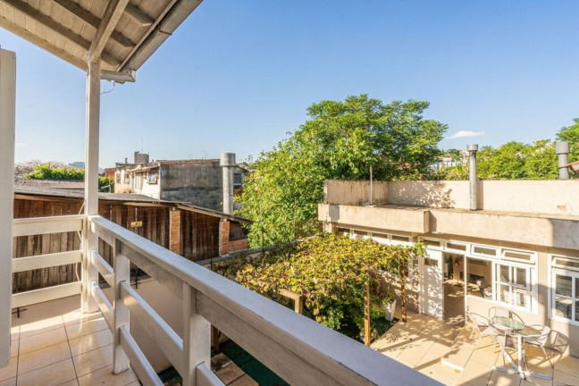 Imagem Imóvel com 3 Quartos à Venda, em Chácara Das Pedras - Porto Alegre Imagem Imóvel com 3 Quartos à Venda, em Chácara Das Pedras - Porto Alegre