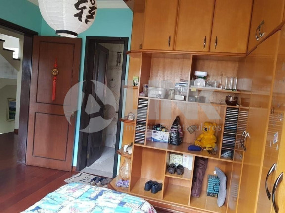 Imagem Casa com 4 Quartos à Venda, 338 m² em Jardim Itu - Porto Alegre