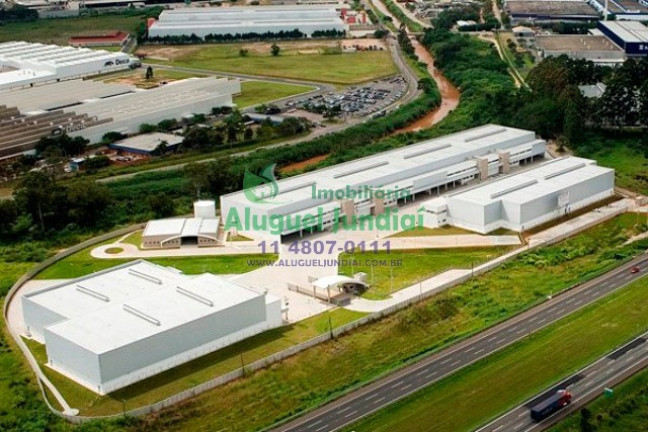 Galpão à Venda ou Temporada, 2.964 m² em Distrito Industrial - Jundiaí