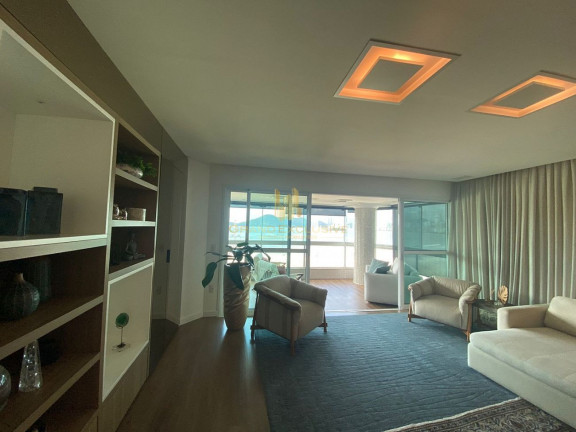 Imagem Apartamento com 3 Quartos à Venda, 178 m² em Centro - Balneário Camboriú Imagem Apartamento com 3 Quartos à Venda, 178 m² em Centro - Balneário Camboriú