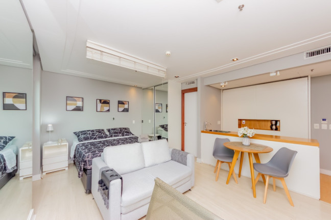 Imagem Apartamento com 1 Quarto à Venda, 30 m² em Vila Nova Conceição - São Paulo Imagem Apartamento com 1 Quarto à Venda, 30 m² em Vila Nova Conceição - São Paulo