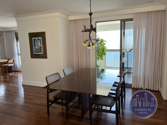 Imagem Apartamento com 2 Quartos à Venda, 159 m² em Centro - Balneário Camboriú Imagem Apartamento com 2 Quartos à Venda, 159 m² em Centro - Balneário Camboriú