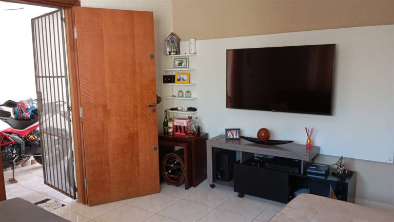 Imagem Casa com 3 Quartos à Venda, em Tupi - Praia Grande Imagem Casa com 3 Quartos à Venda, em Tupi - Praia Grande