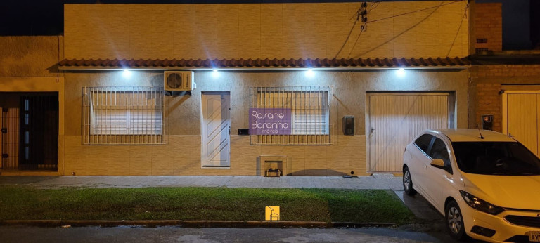 Imagem Casa com 2 Quartos à Venda, 96 m² em Cidade Nova - Rio Grande