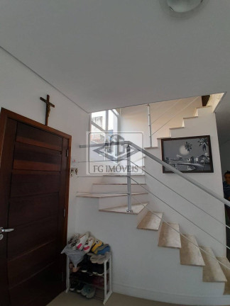 Imagem Sobrado com 3 Quartos à Venda, 164 m² em Umuarama - Osasco Imagem Sobrado com 3 Quartos à Venda, 164 m² em Umuarama - Osasco