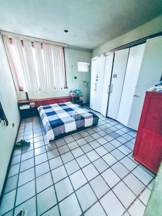 Imagem Casa com 6 Quartos à Venda, 450 m² em Ininga - Teresina