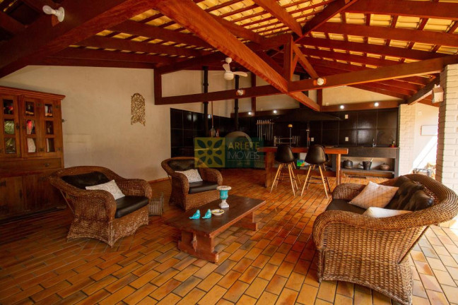 Imagem Casa com 6 Quartos para Alugar ou Temporada, 805 m² em Centro - Bombinhas Imagem Casa com 6 Quartos para Alugar ou Temporada, 805 m² em Centro - Bombinhas