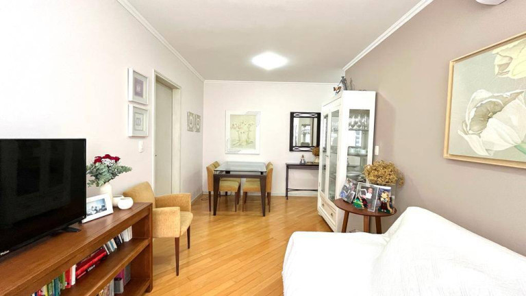 Imagem Apartamento com 2 Quartos à Venda, 67 m² em São João - Porto Alegre Imagem Apartamento com 2 Quartos à Venda, 67 m² em São João - Porto Alegre