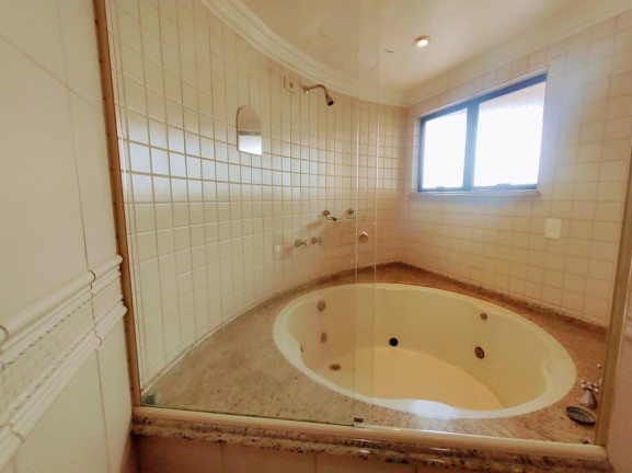 Imagem Cobertura com 4 Quartos à Venda, 389 m² em Centro - Joinville