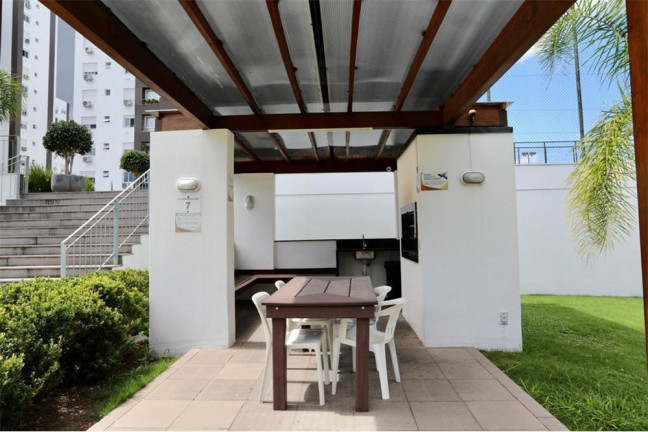 Imagem Imóvel com 2 Quartos à Venda, em Boa Vista - Porto Alegre Imagem Imóvel com 2 Quartos à Venda, em Boa Vista - Porto Alegre