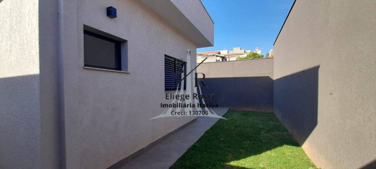 Imagem Casa com 3 Quartos à Venda, 250 m² em Villaggio Fosuzzi - Itatiba Imagem Casa com 3 Quartos à Venda, 250 m² em Villaggio Fosuzzi - Itatiba