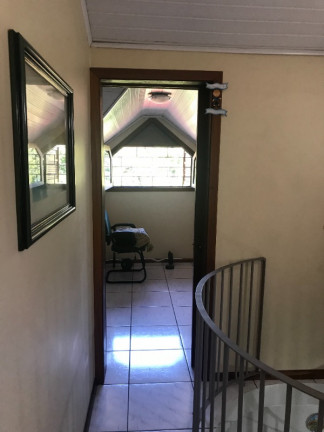 Imagem Casa com 4 Quartos à Venda, 230 m² em Jardim Itu - Porto Alegre Imagem Casa com 4 Quartos à Venda, 230 m² em Jardim Itu - Porto Alegre