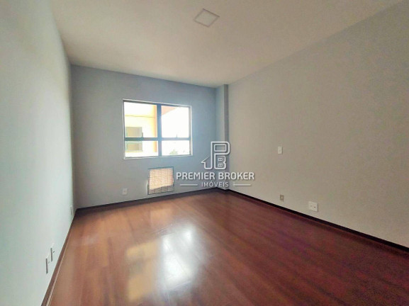 Imagem Apartamento com 4 Quartos à Venda, 141 m² em Várzea - Teresópolis